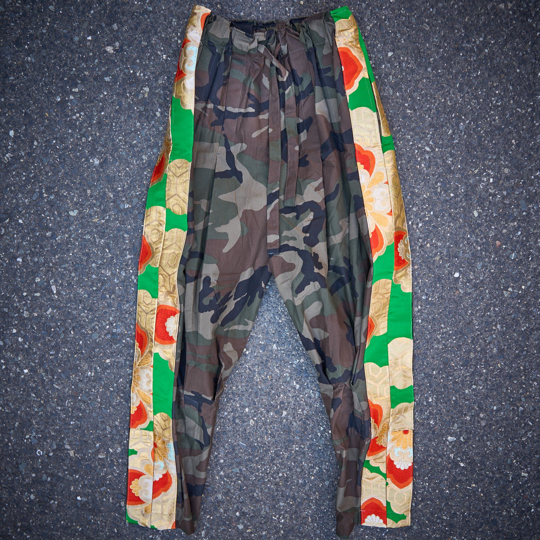 HANYA PANTS CAMO PRINT