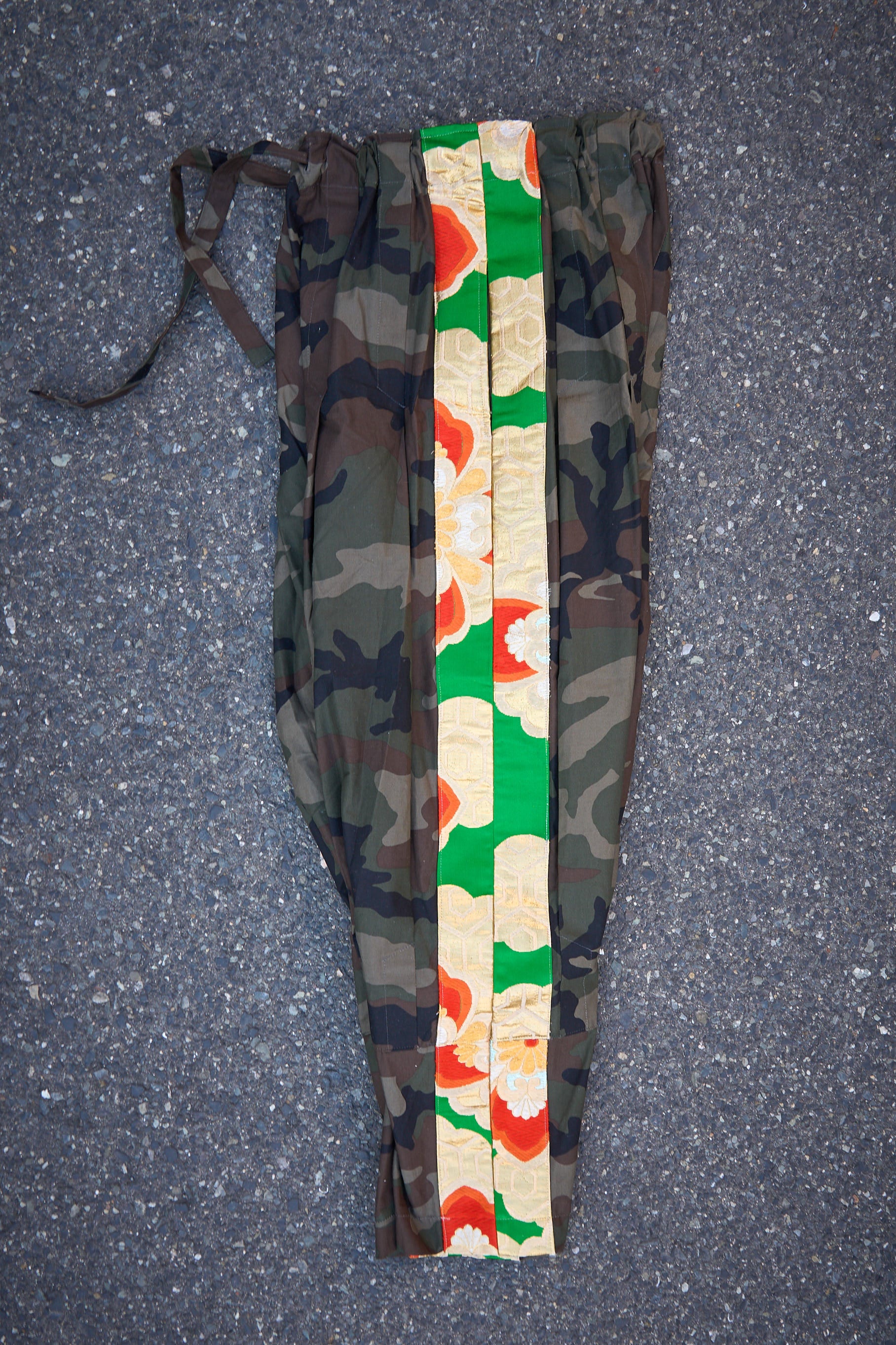 HANYA PANTS CAMO PRINT