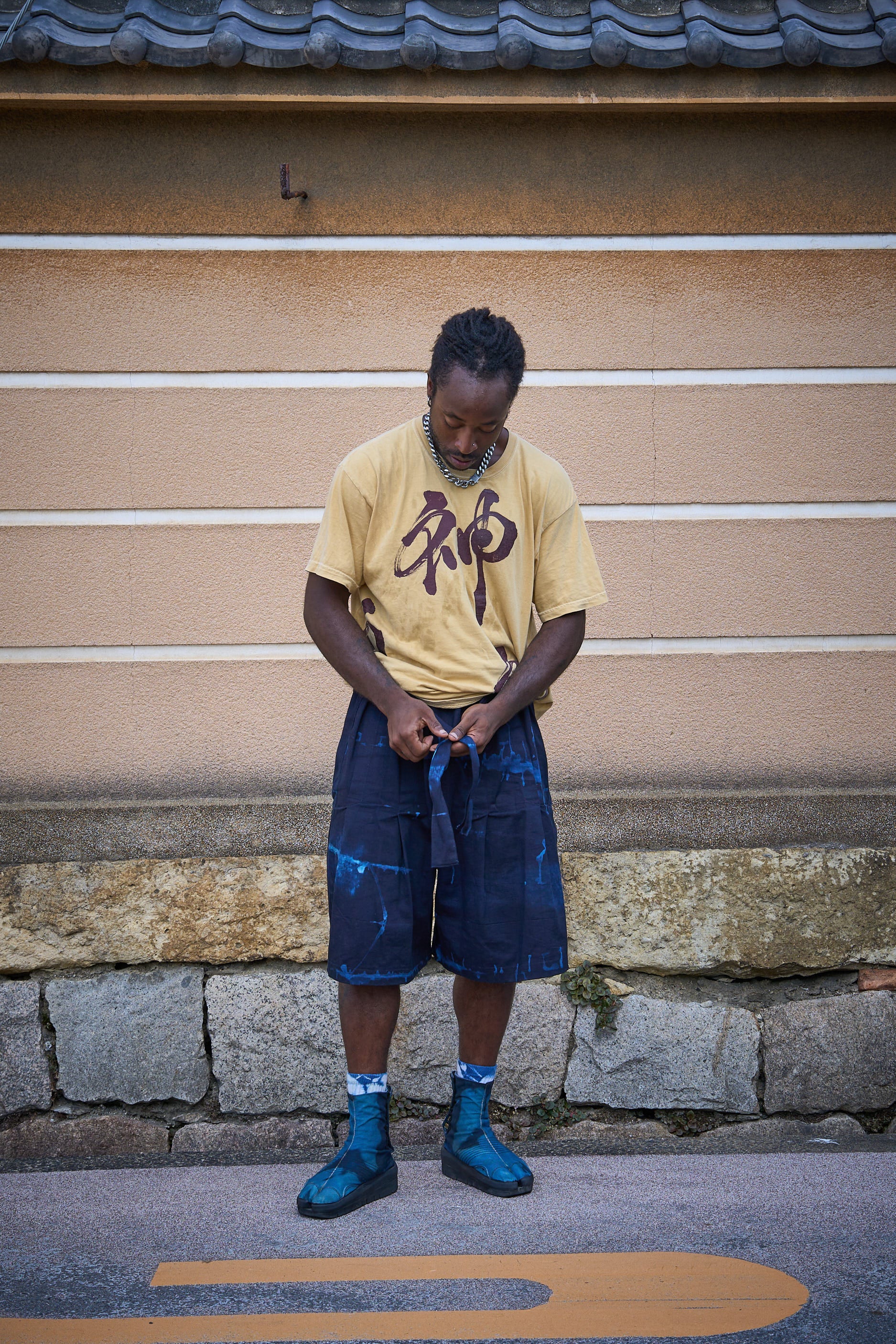 INDIGO BLEACHED HAKAMA SHORTS
