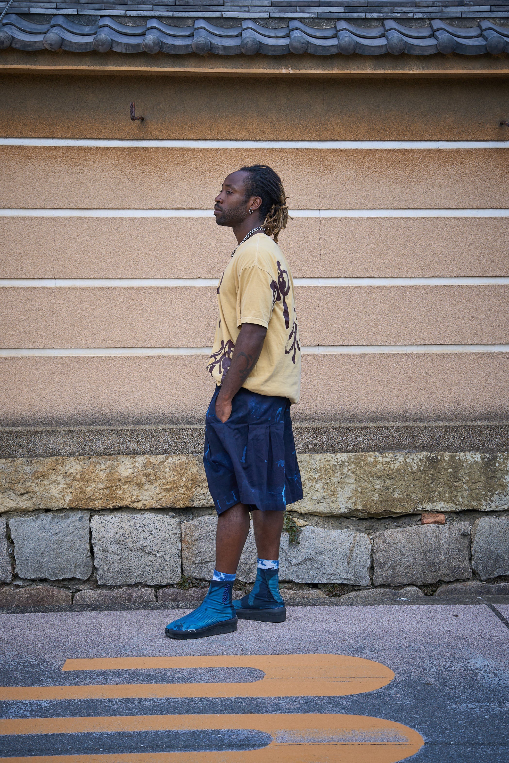 INDIGO BLEACHED HAKAMA SHORTS
