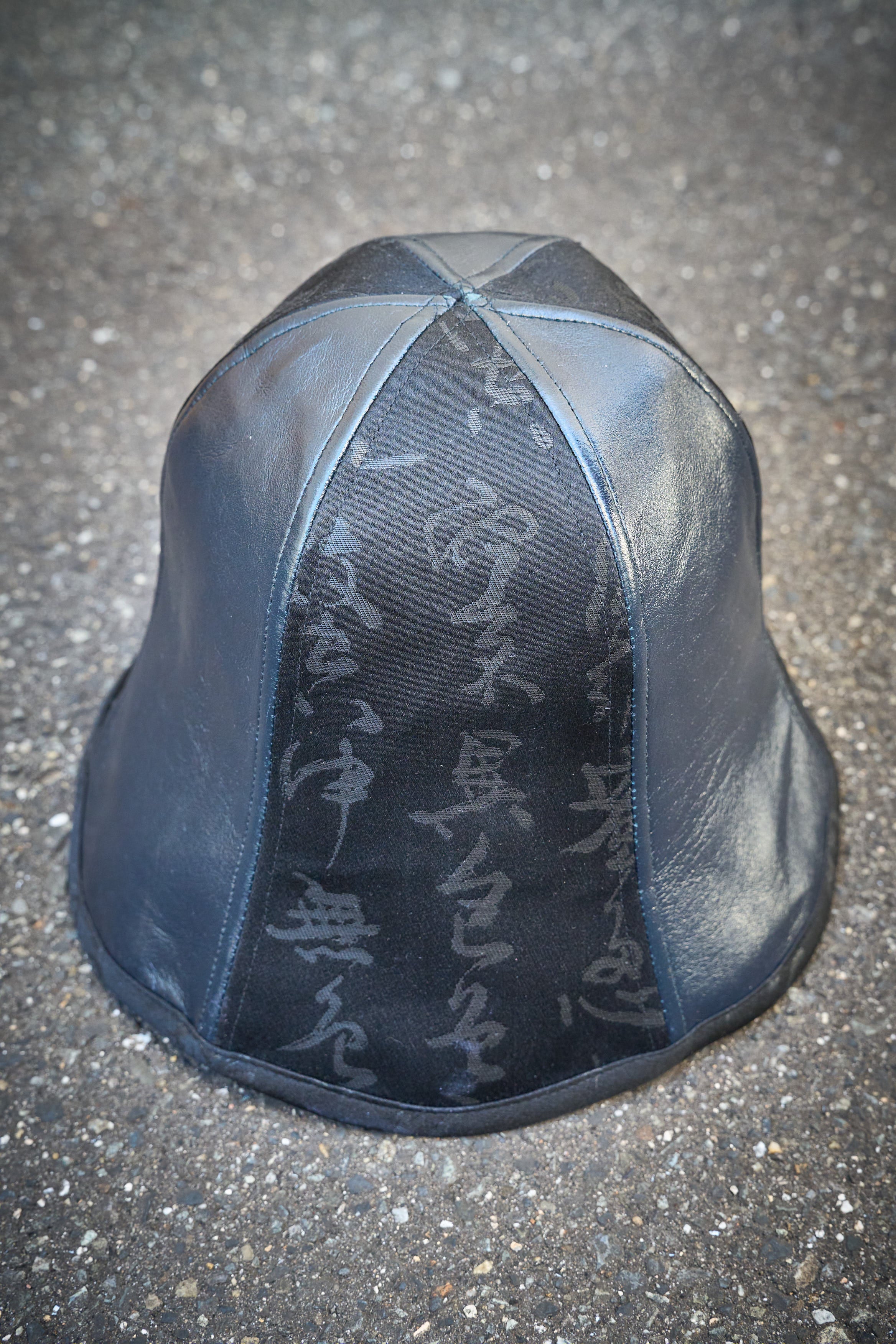 LEATHER HANYA TULIP HAT